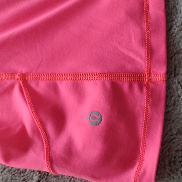 Lululemon tank - Picture 4 of 4